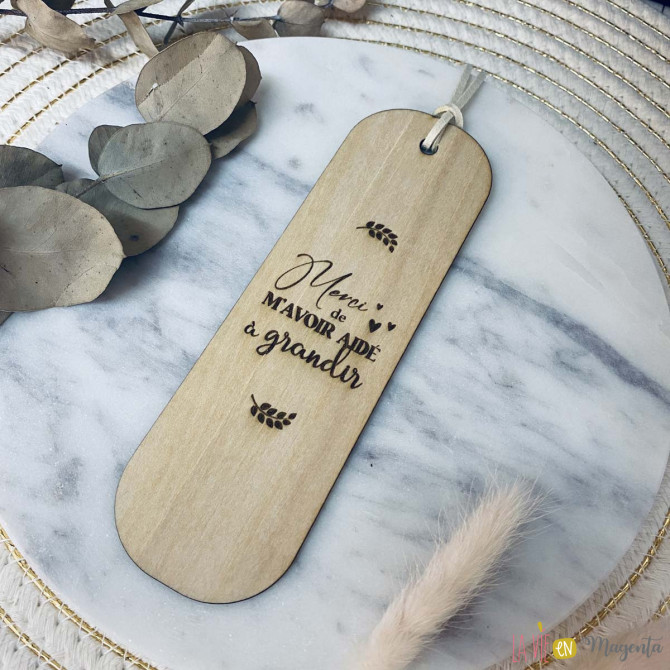 Marque-page en bois-merci aidé grandir