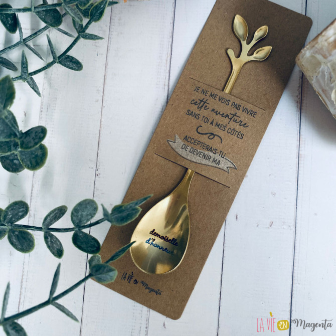 Cuillère dorée gravée – demoiselle d'honneur