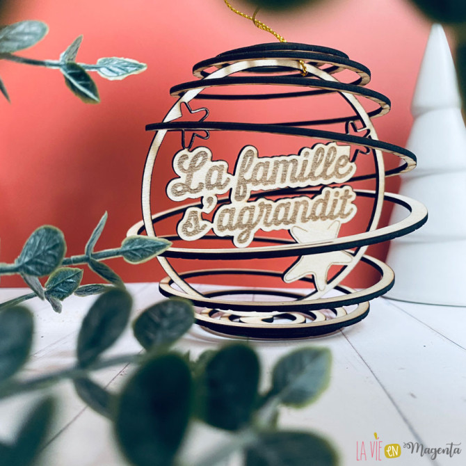 Boule de Noël Spirale en bois - famille