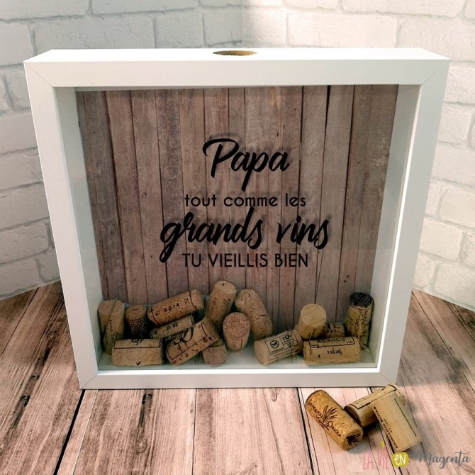 Cadre tirelire bouchon de vin - papa grands vins