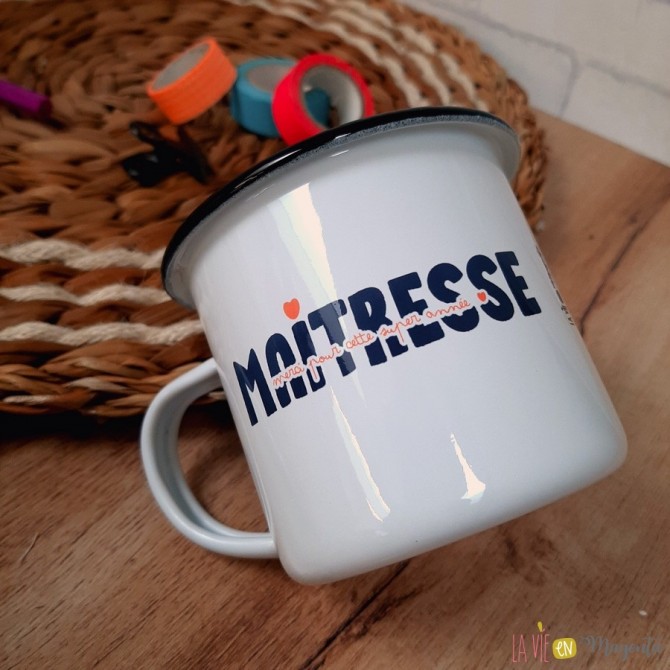 Mug émaillé - Maitresse super année